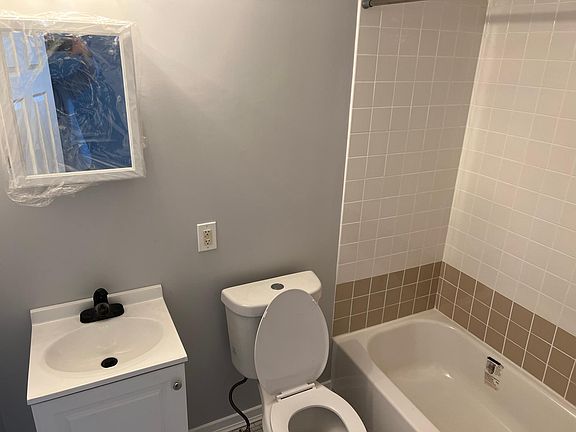 4th image of 1912 S 17th St APT 214