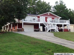 19 Sandhill Dr, Ohatchee, AL 36271