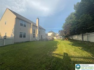 6528 Carmel Dr, Macungie, PA 18062