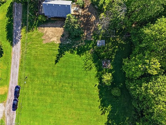 2nd image of 525 Avalon Ln