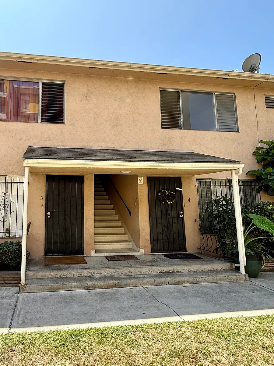 Building Photo - 333 Linden Ave #12