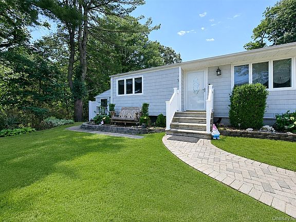 2nd image of 40 Sarah Drive