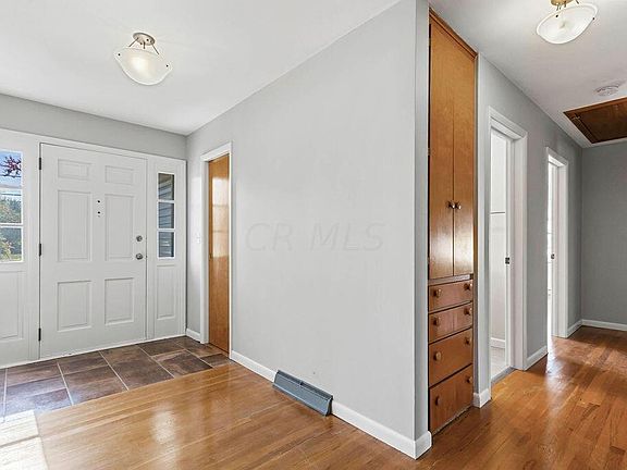 2nd image of 310 E College Ave