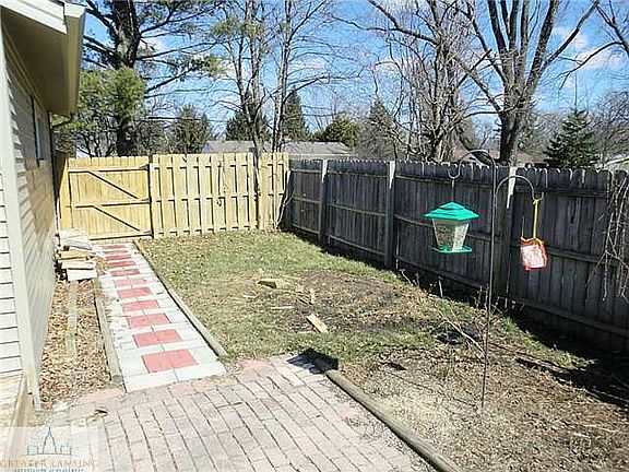 5th image of 4558 Marlborough Dr