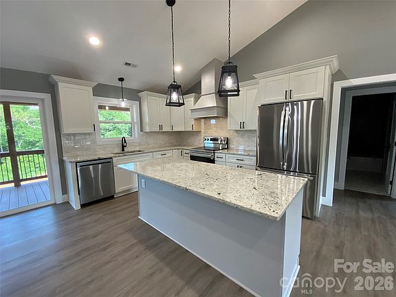 3rd image of 260 Forest Lake Rd