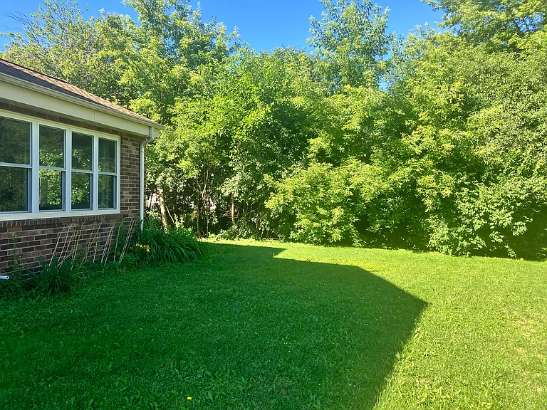 2711 Albany Ct — Photo 17