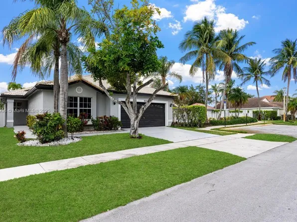 18311 NW 19th St, Pembroke Pines, FL 33029