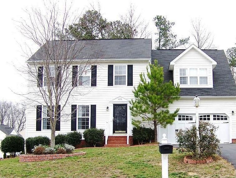 1st image of 925 Poplar Cove Way