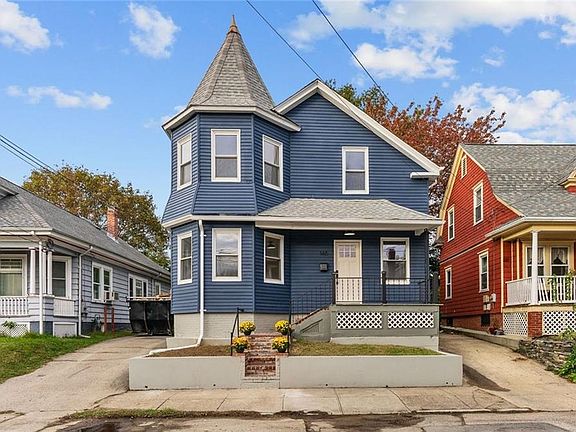 2nd image of 165 Bartlett Ave
