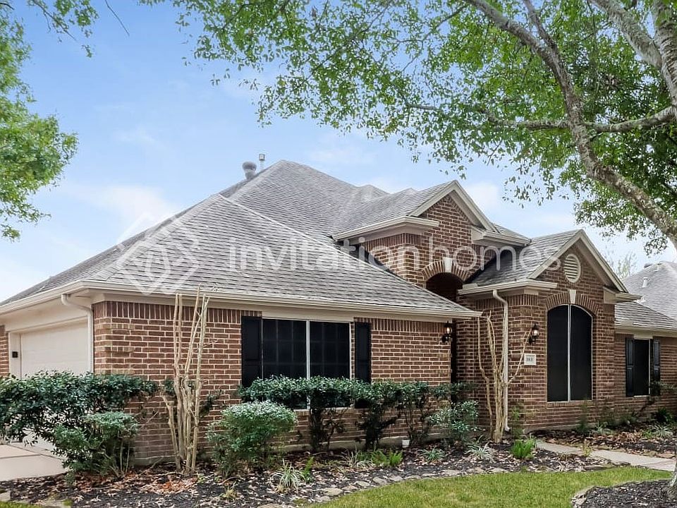 1st image of 3801 Lake Dr