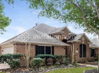 3801 Lake Dr, Pearland, TX 77581
