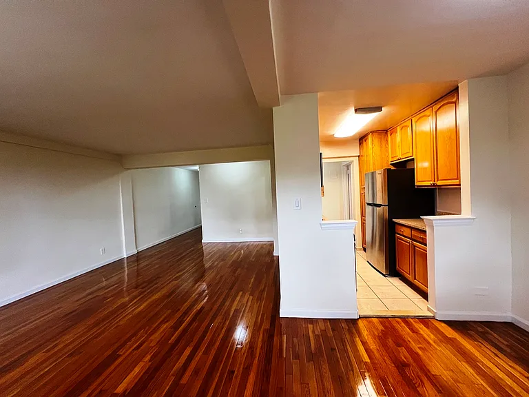 23-50 Waters Edge Dr #D — Photo 11