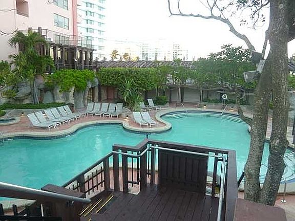 5th image of 5225 Collins Ave APT 800