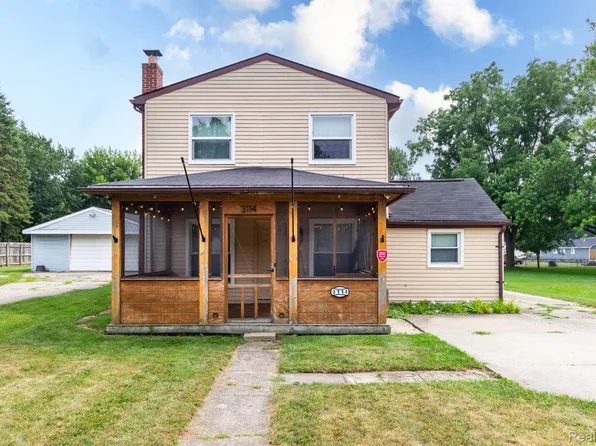 3114 Bessie St, Auburn Hills, MI 48326