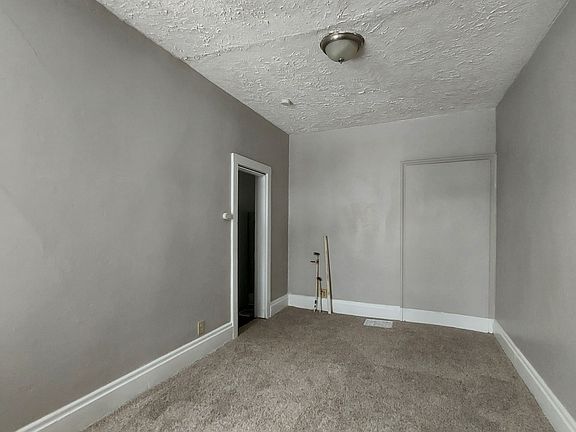 5th image of 242 W Main St