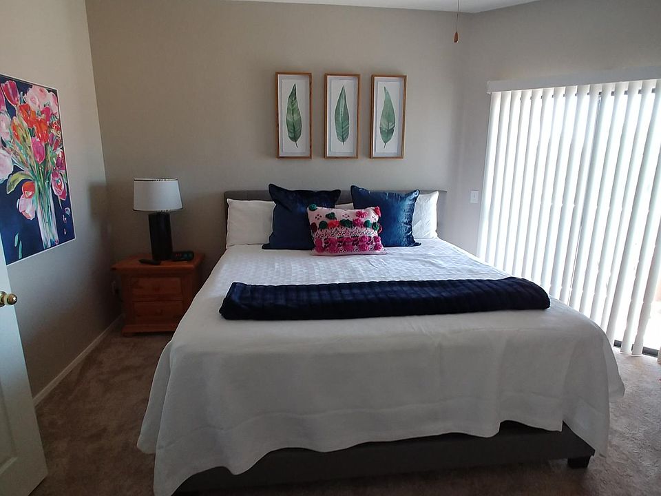 New King Bed