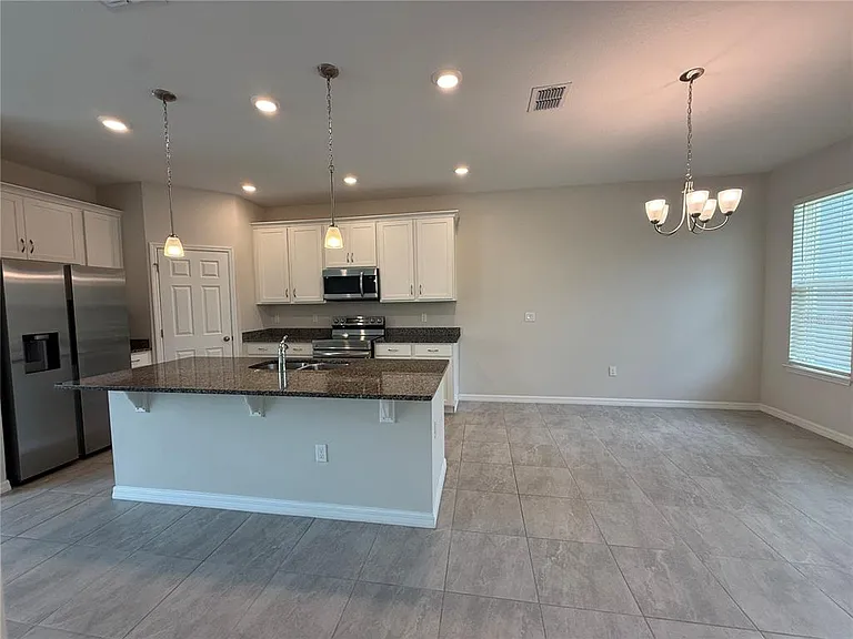5072 Avalon Park Blvd — Photo 10