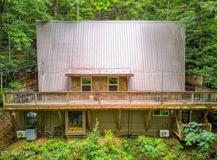 1134 Ski Mountain Rd, Gatlinburg, TN 37738