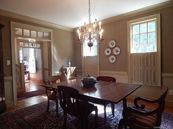 3rd image of 226 Gleneagles Rd E