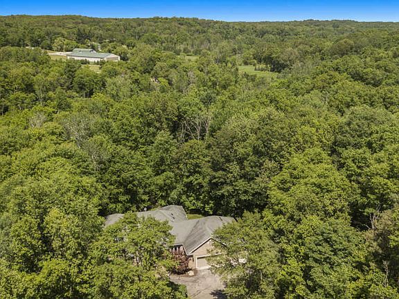 4th image of 7171 Armadale Ct NE