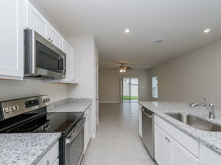 35227 Brienne St — Photo 7
