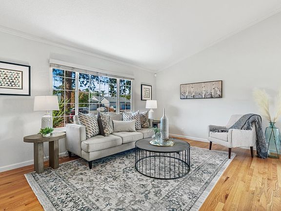 4th image of 4242 Indigo Dr