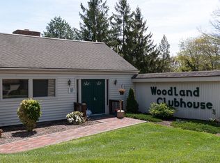 87 Woodland Dr, Cromwell, CT 06416