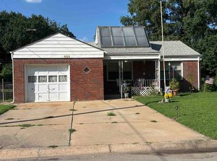 404 E Spencer Dr, Haysville, KS 67060