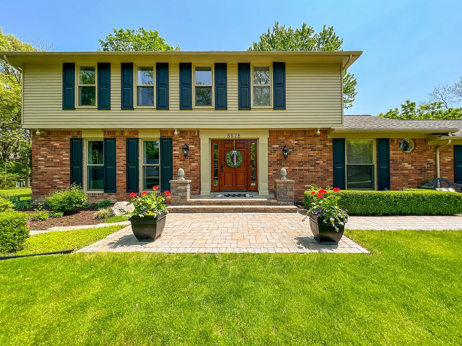 5578 Hunters Gate Dr photo 1