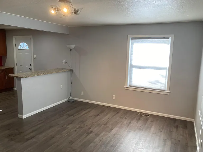 2808 W Bijou St — Photo 2