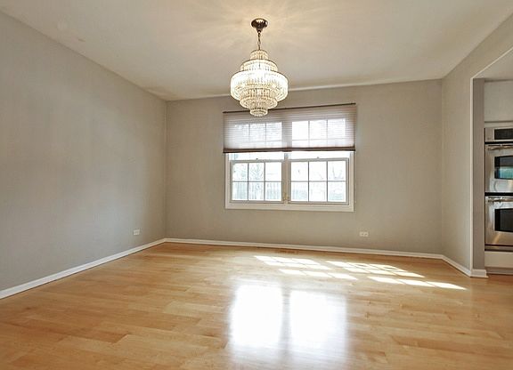 4th image of 4021 Chester Dr
