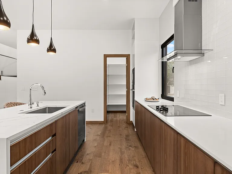 2915 Chisholm Trl — Photo 14