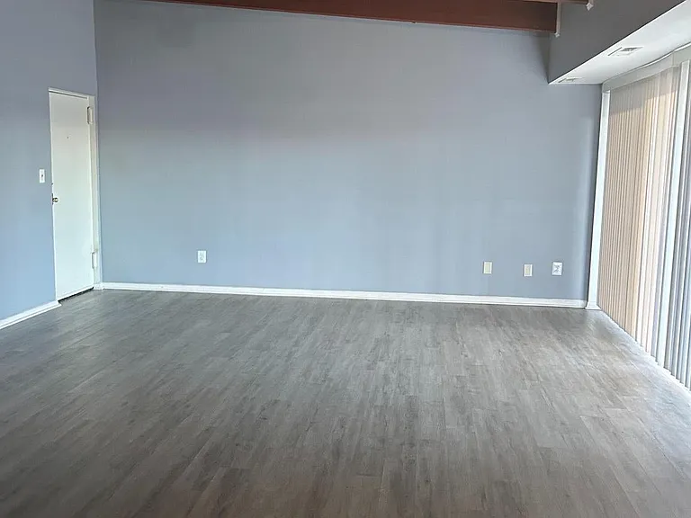 7609 Fontainebleau Dr #2215 — Photo 4