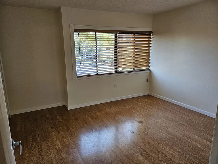 5822 Windhover Dr — Photo 8