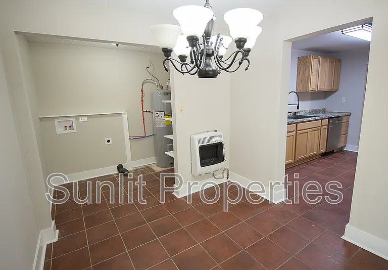 2590 Danielsville Rd — Photo 32