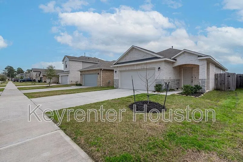 Building Photo - 24803 Russet Bluff Trl