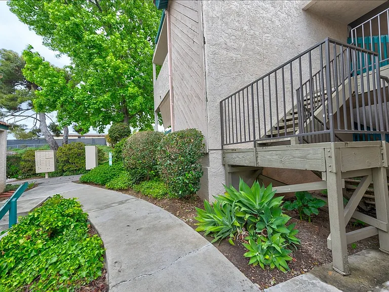 3435 Capalina Rd #2 — Photo 16
