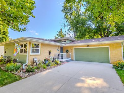 4117 83rd St, Urbandale, IA, 50322