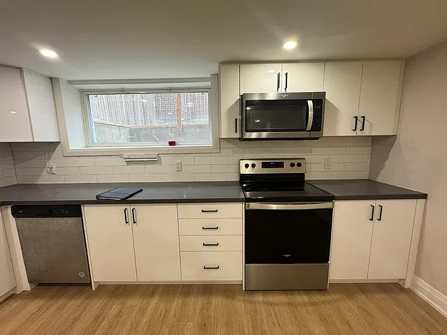 49 Edinburgh Road Kitchener — Photo 3