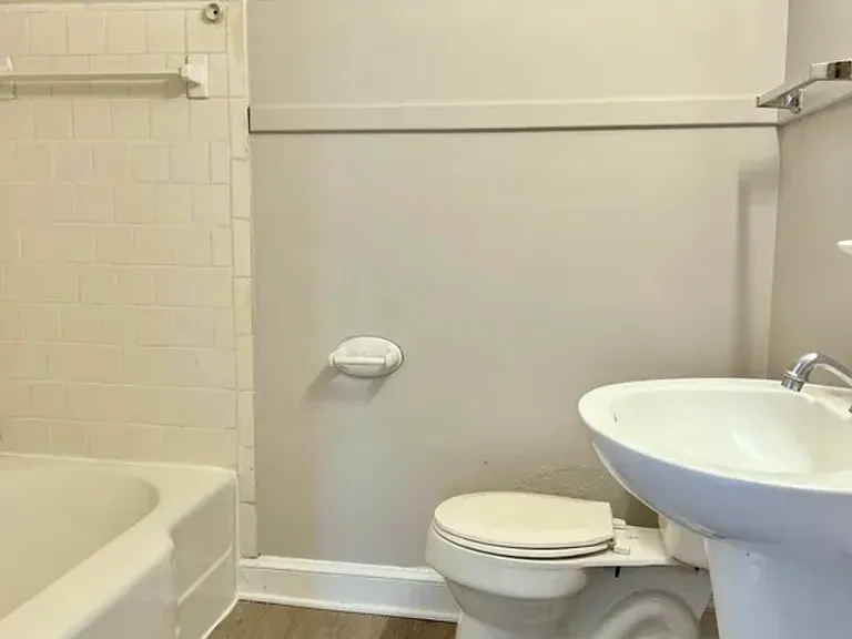 2703 Broad St NW #6 — Photo 8