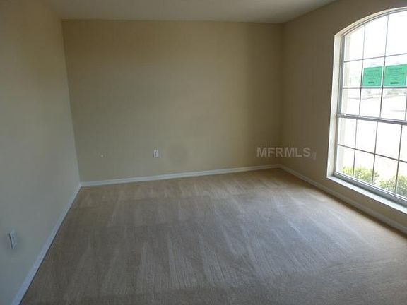 3rd image of 138 Sierra Cir