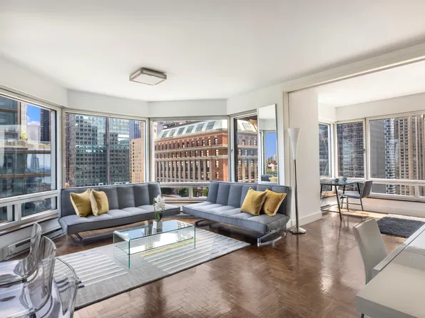 301 West 57th Street image 3 of 7