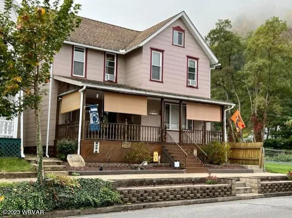 112 Pennsylvania Ave, Renovo, PA 17764