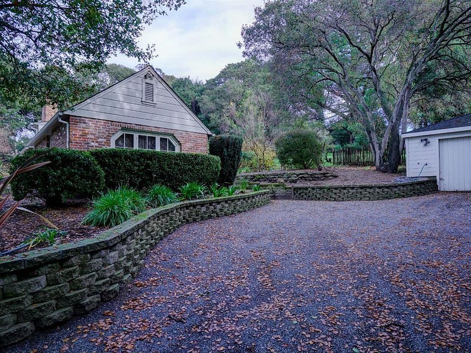 1st image of 479 Gossage Ave