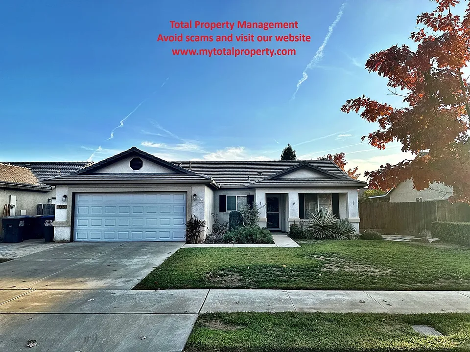 1015 W Westmont Ct