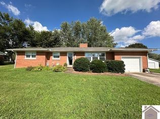 208 Maple St, Eddyville, KY 42038