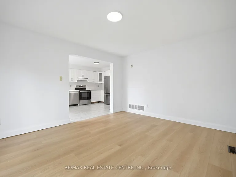 4676 Owl Cir — Photo 23