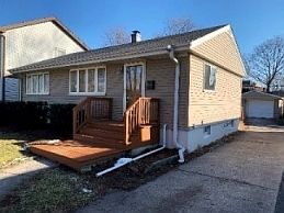 2nd image of 2383 N Magnolia St