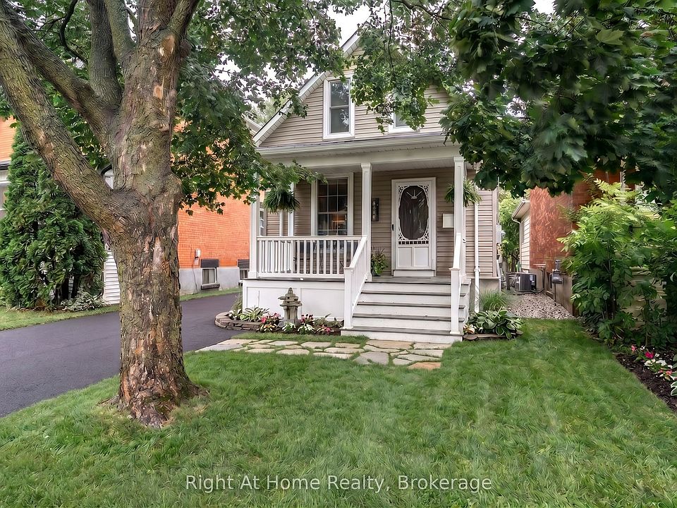 1st image of 386 Albert St