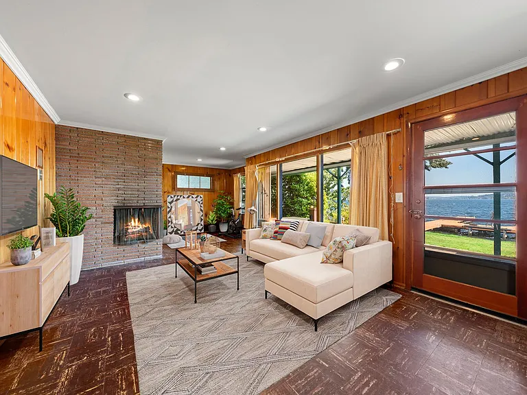 11016 Rainier Ave S — Photo 12